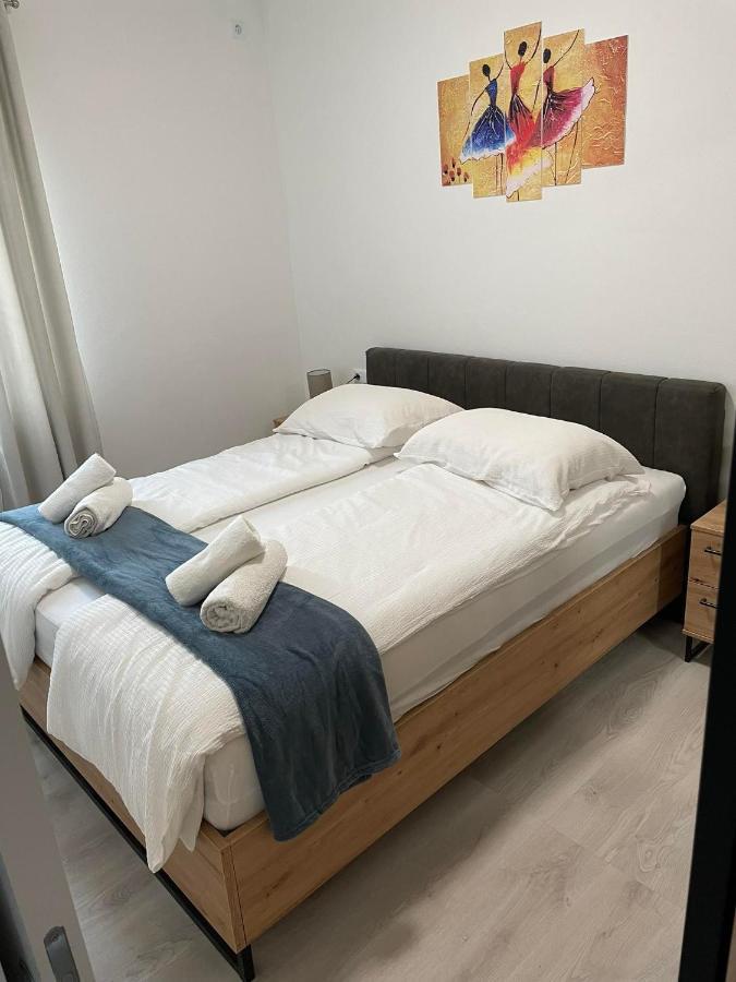 Apartman Ivanica Lukoran Exteriör bild