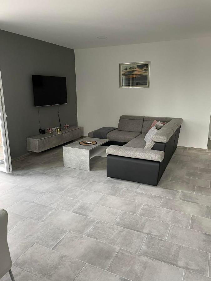 Apartman Ivanica Lukoran Exteriör bild