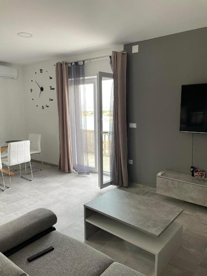 Apartman Ivanica Lukoran Exteriör bild