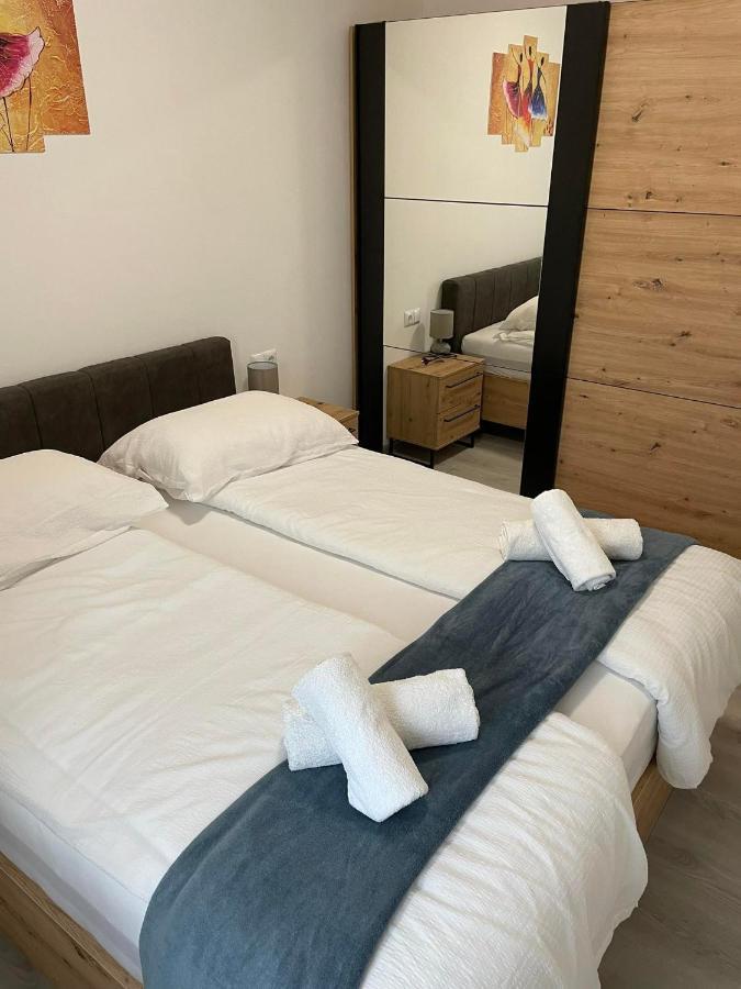Apartman Ivanica Lukoran Exteriör bild